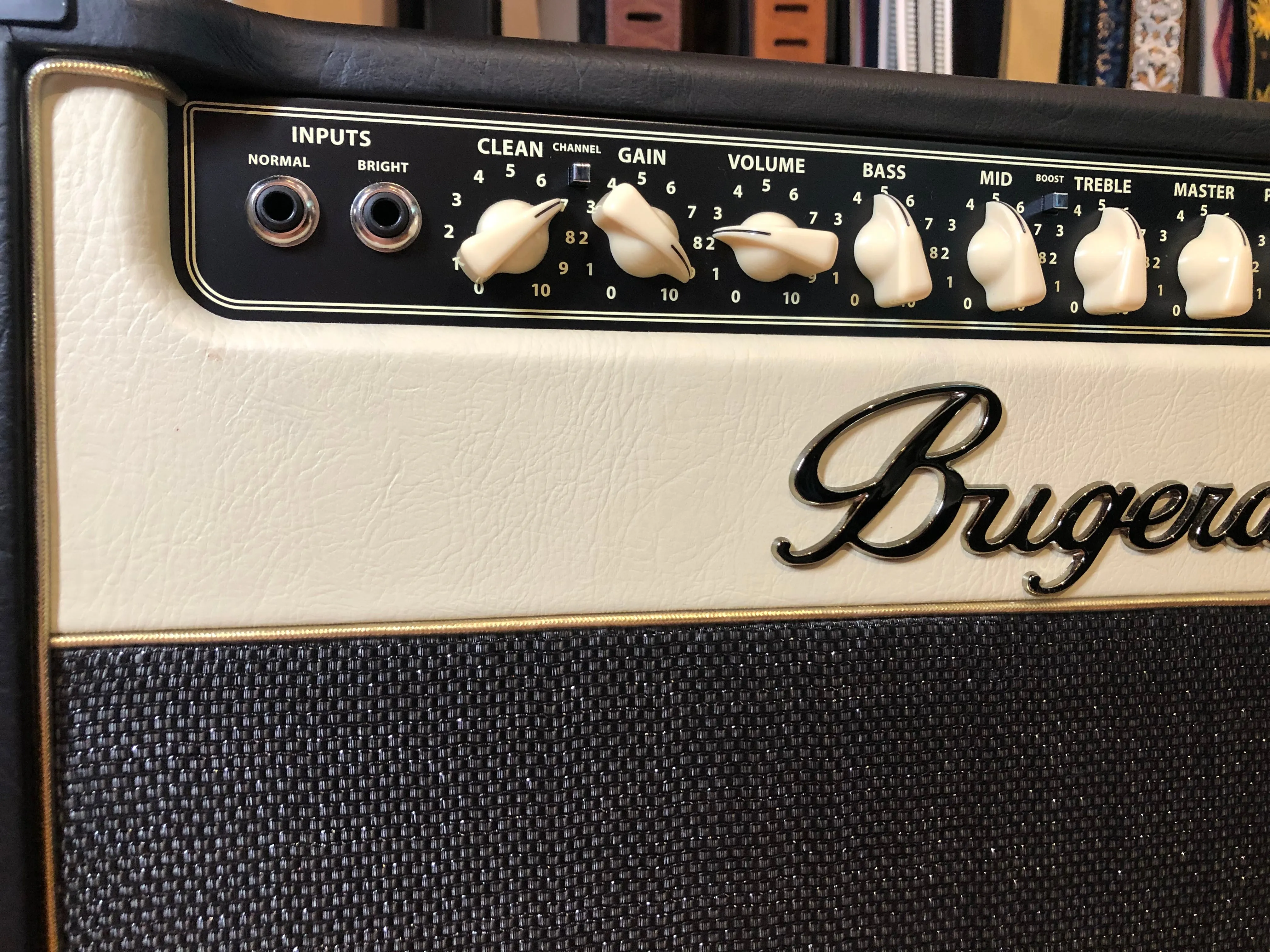 Bugera V22 Infinium Tube Combo