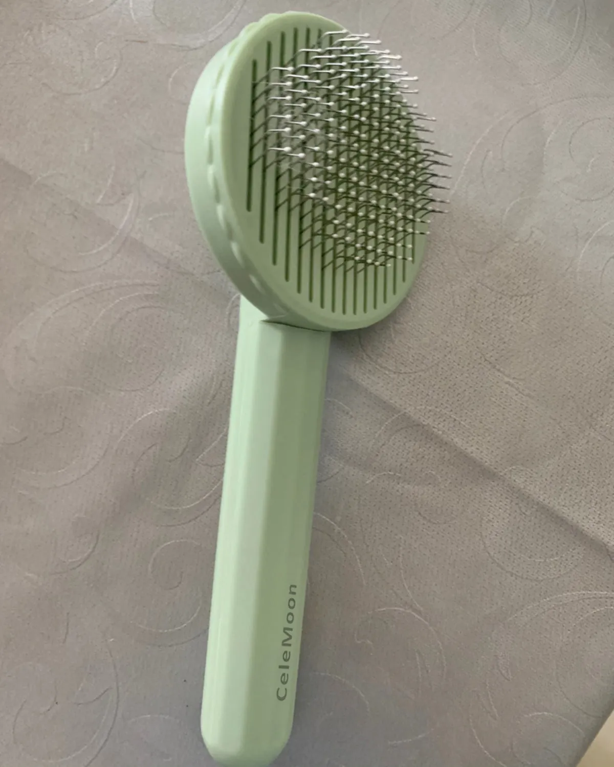 CeleMoon Cat Grooming Brush, Brush for Dogs and Cats Shedding & Grooming, Self Cleaning Pet Brush