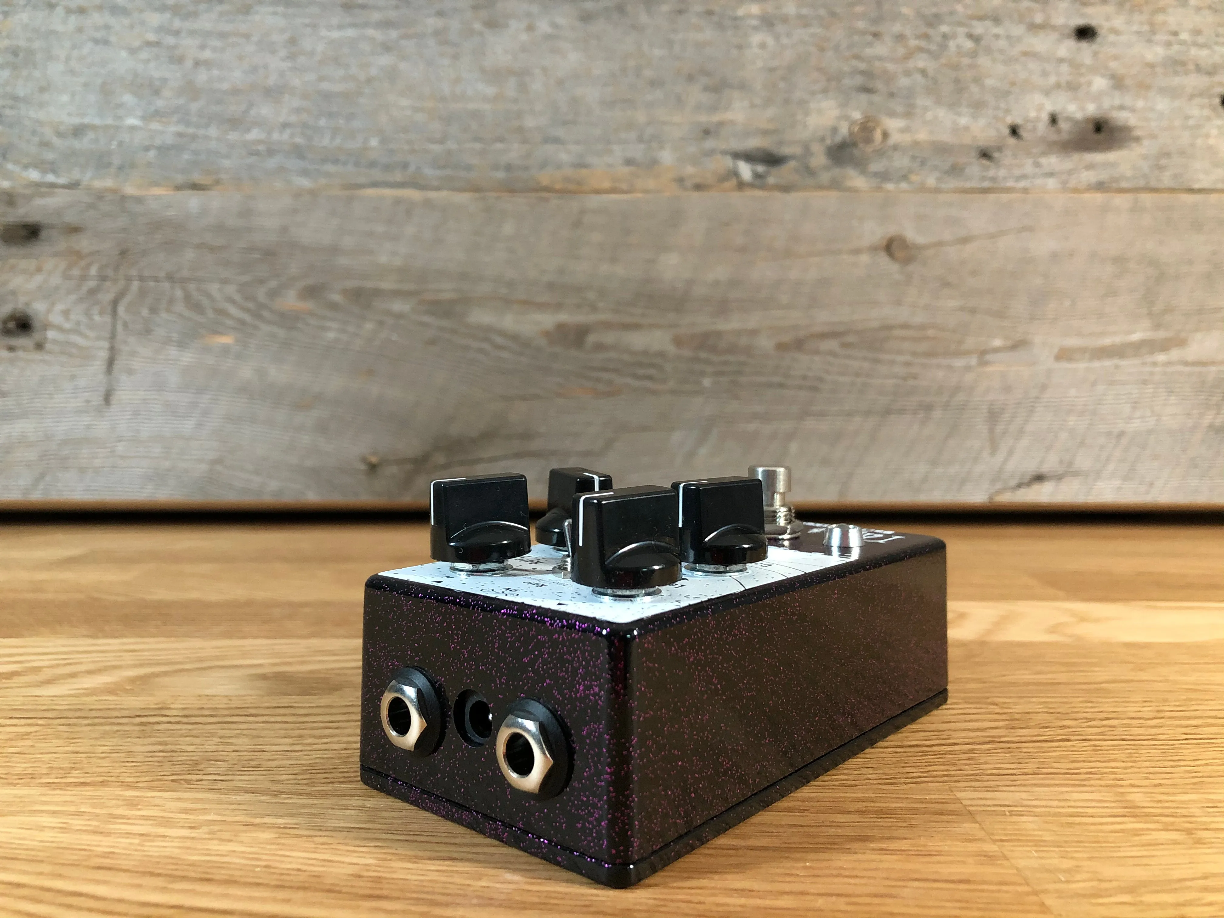 EarthQuaker Devices Night Wire Harmonic Tremolo