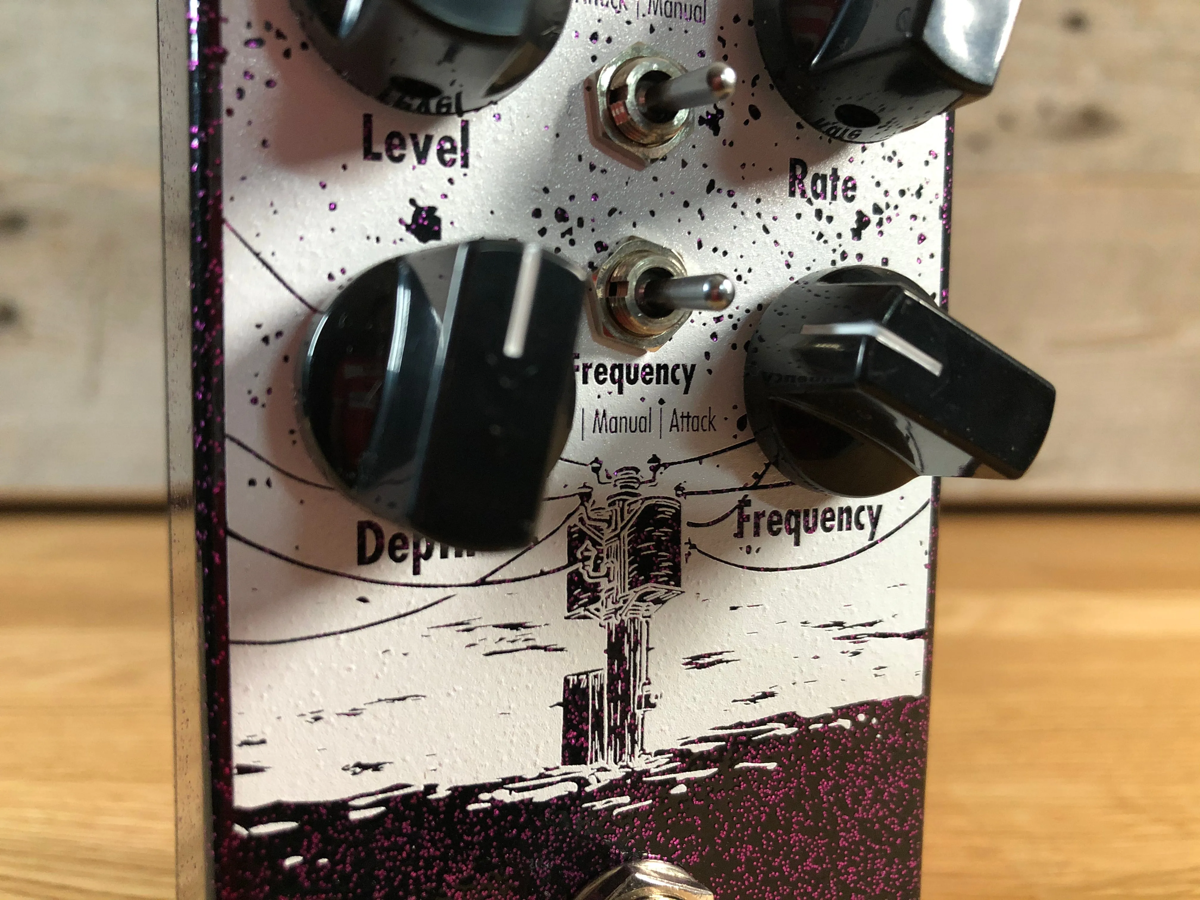 EarthQuaker Devices Night Wire Harmonic Tremolo