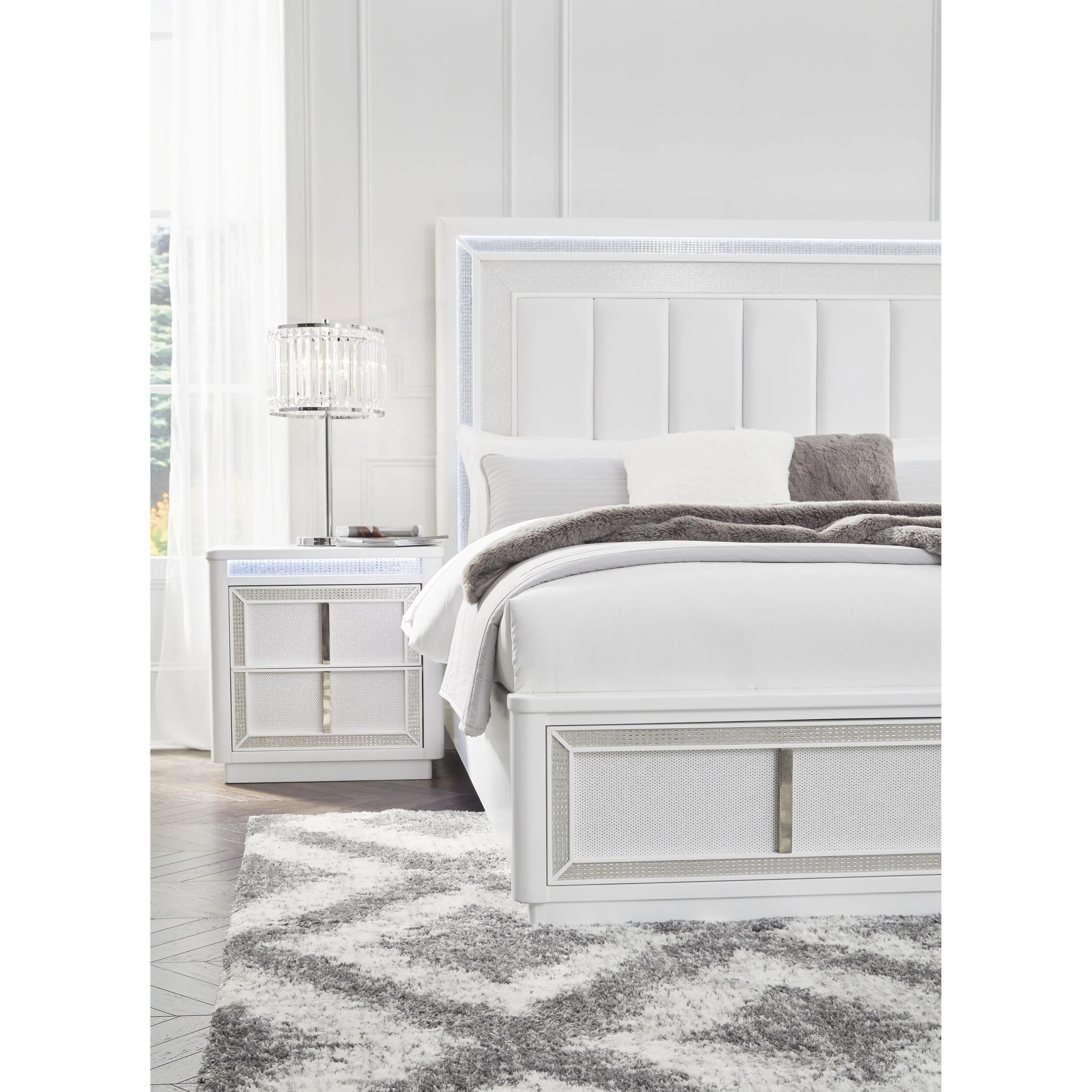 Signature Design by Ashley Chalanna Queen Upholstered Panel Bed with Storage B822-57/B822-54S/B822-97